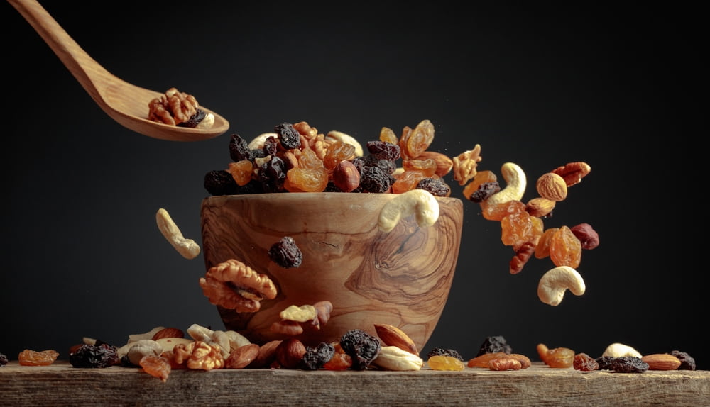 برسی انواع خشکبار و خواص و فواید هر کدام